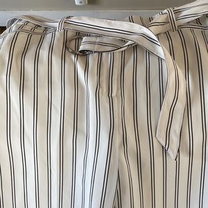 White House Black Market Striped  Wide Leg Pants - White and Black size 8R